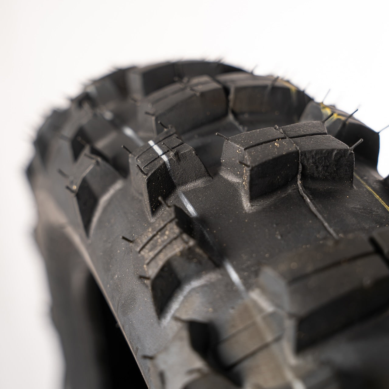 PNEUS VRM 211 - 125 XLS / XR
